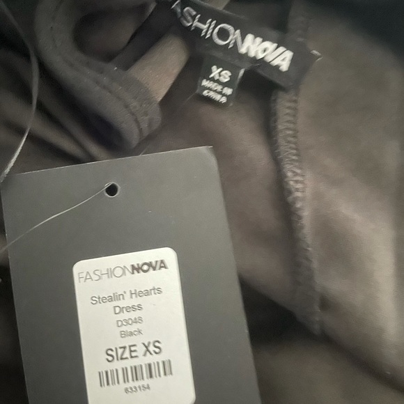 Got an XS and it’s too small for me! NEVER WORN! - Picture 9 of 9